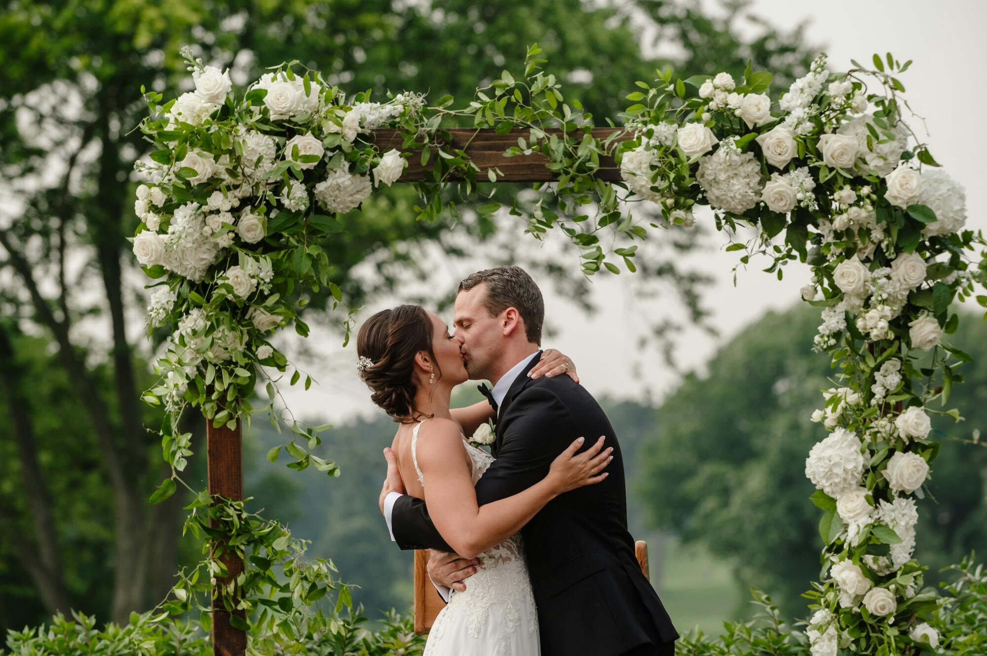 Tips for Budgeting for Golf Course Weddings